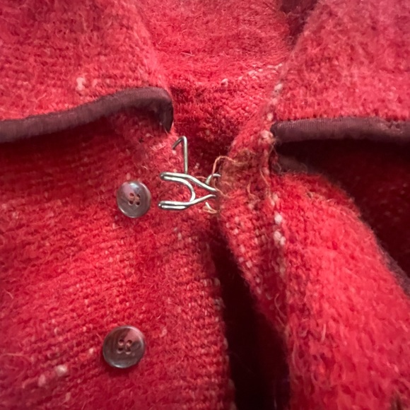 Vintage 1970s handmade wool poncho cape - Picture 6 of 9